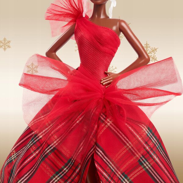 Barbie Signature 2024 mit lockigem Haar und elegantem Weihnachtspartykleid