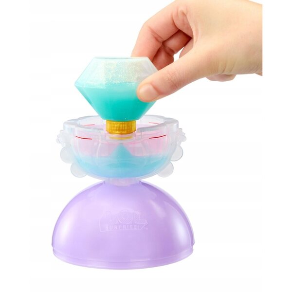 LOL Surprise Princess Tots Mini Princess: bambola e moda creativa