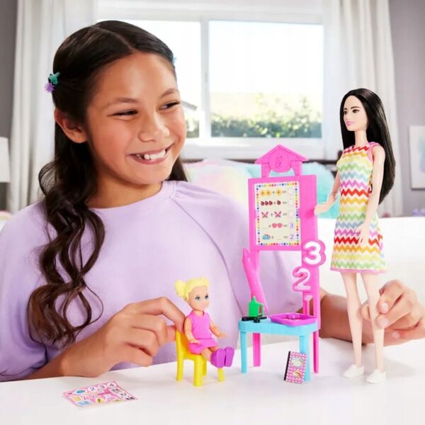 Barbie-Lehrerpuppe mit Schüler und Lernzubehör für kreative Spiele