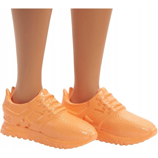 Barbie Fashionistas GYB02 Puppe 32-39 cm mit modischer Kleidung