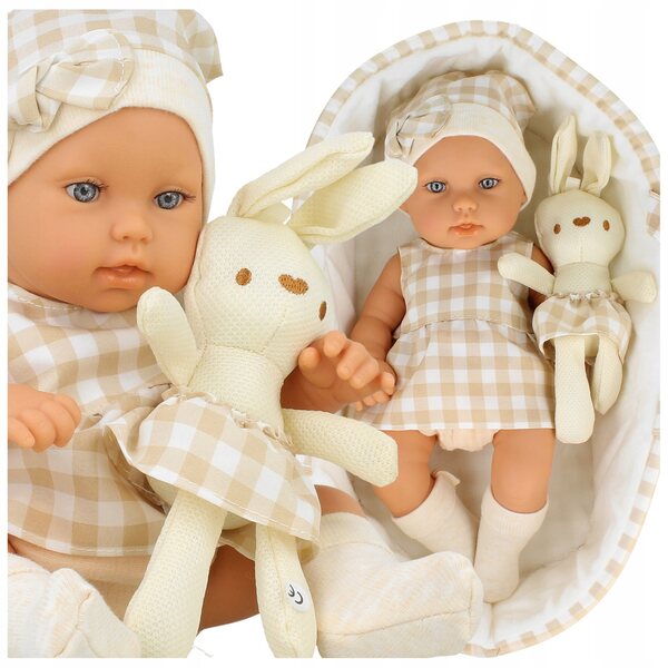 Baby-doll da 30 cm con marsupio e coniglietto mascotte: un regalo perfetto per i bambini