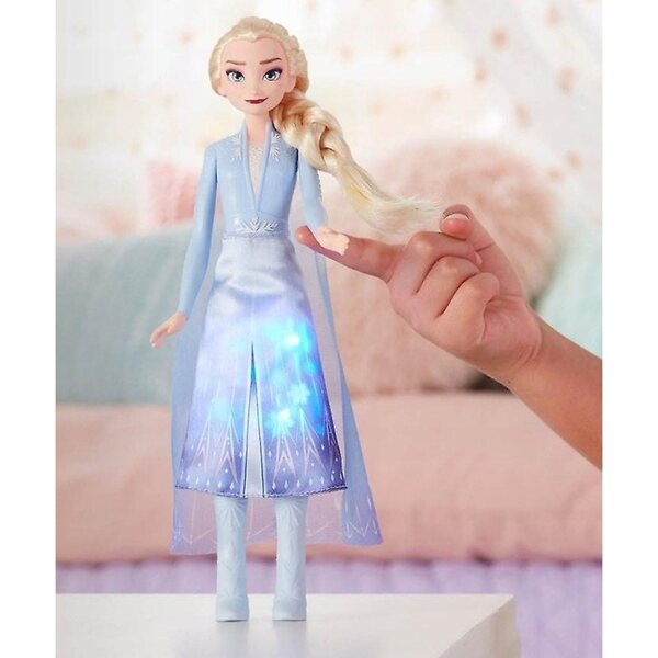Elsa Frozen 2 Hasbro 29 cm Puppe mit magischen Lichtern und abnehmbarem Kleid