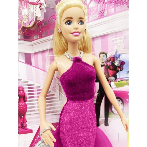 Barbie Modny Bal mit elegantem Muschelkleid und dünner Tüllschleppe 30 cm
