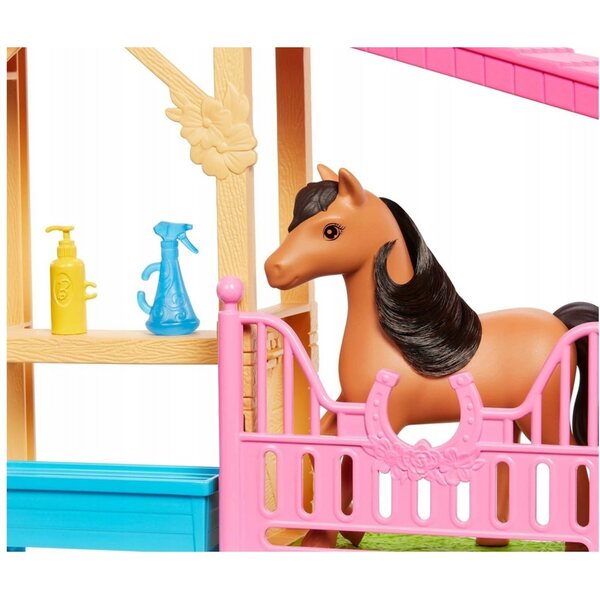 Barbie Mysteries „The Great Horse Chase“-Set mit Stall, Pferd und Zubehör