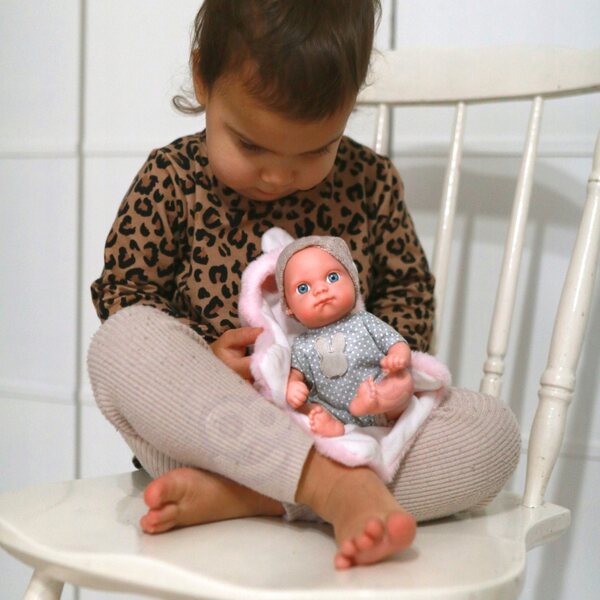 WOOPIE Royal Baby Doll 23 cm con coperta e vestiti per Bambini 3+