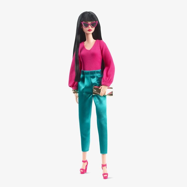 Barbie Signature Looks Lina HJX28 mit Original-Kleidern aus der Mattel-Kollektion