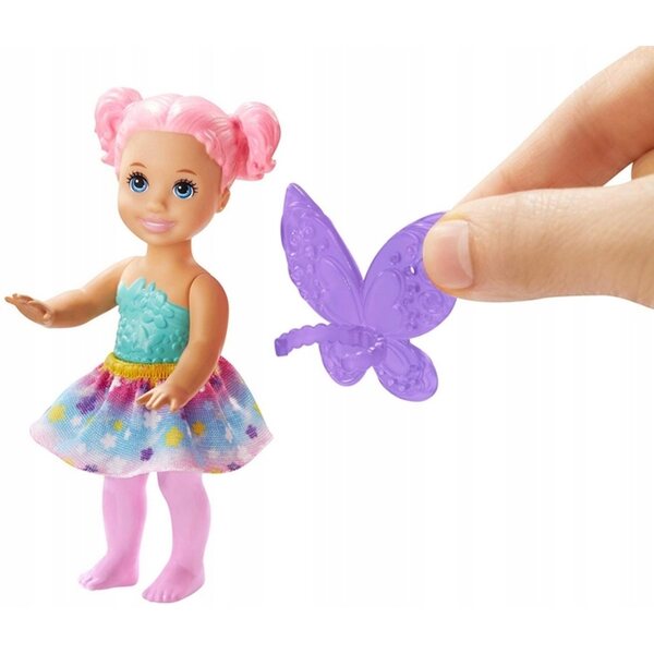 Barbie-Puppe mit farbenfrohen Accessoires und Kleidung für fantasievolles Spielen ab 3 Jahren