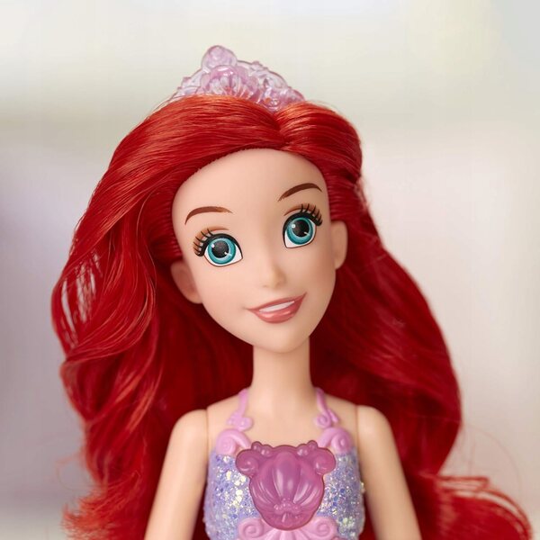 Bambola Ariel che canta con luci e suoni 30 cm - Principessa Disney