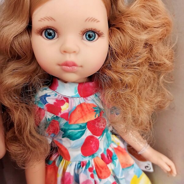 Lalka Paola Reina Carla w sukience w owoce- 32cm