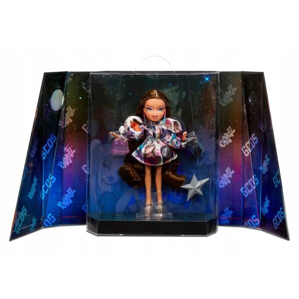 Bratz Designer Bambola Yasmin Special Edition by GCDS con Accessori Moda