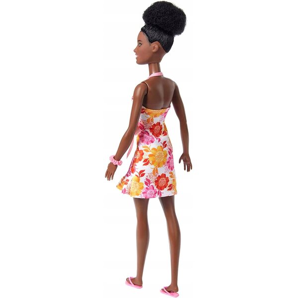 Barbie liebt den Ozean mit regenbogengestreiftem Kleid und recycelter rosa Brille