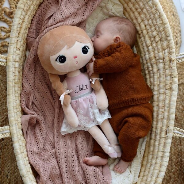Metoo Boho Girl Angel Puppe 50 cm – personalisierter Plüschlappen