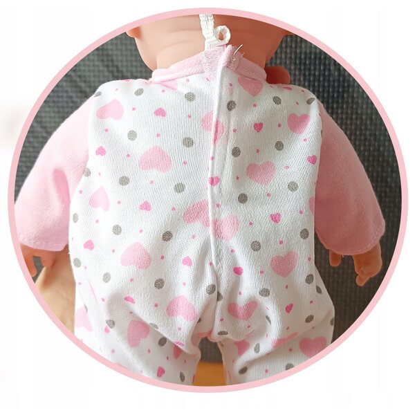 Una baby-doll vivente, morbida e interattiva, con suoni e vestiti lavabili