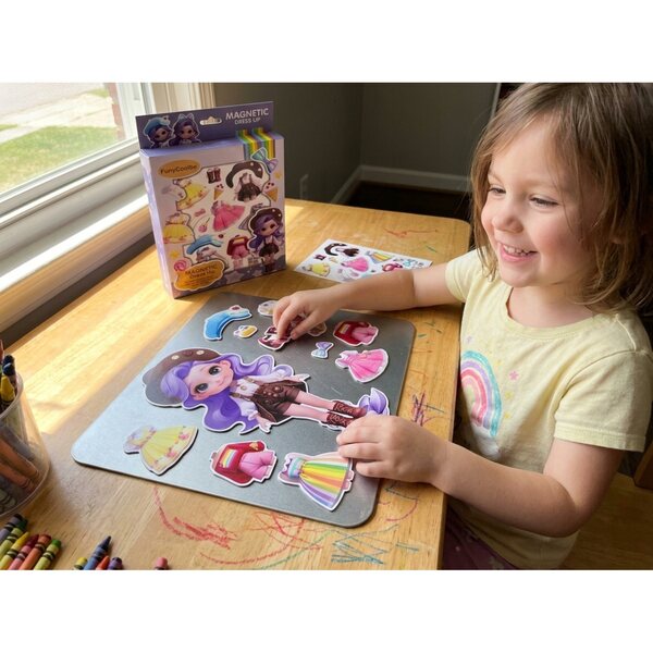 Set Magnetico per Vestire Bambola con Abiti Viola e Accessori Magnetici