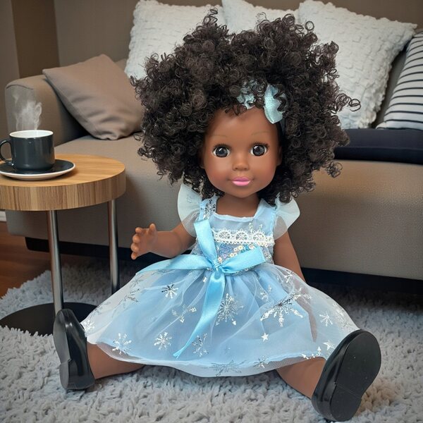 Afro-spanische Puppe 40 cm mit lockigem Haar und Melodie – perfekt für Kinder