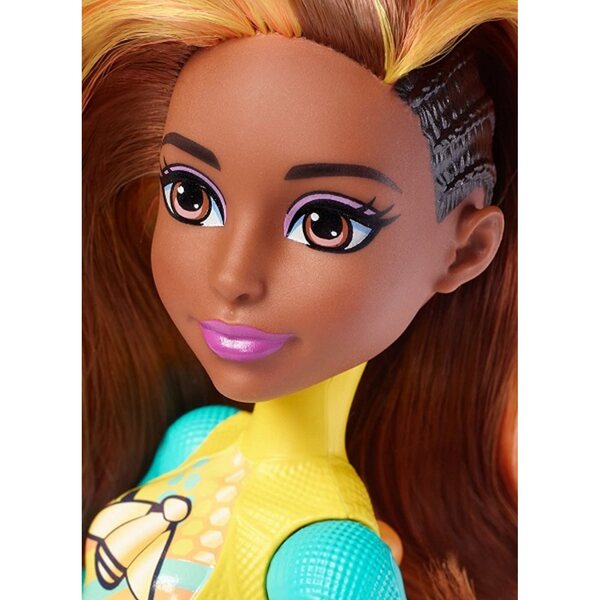 Mattel DC Super Hero Girls Bambola Bumblebee con Costume Elegante per Bambini 3+