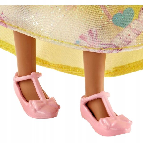 Barbie Dreamtopia Sweetville Mattel Prinzessin mit abnehmbarem Kleid und Tiara 29 cm