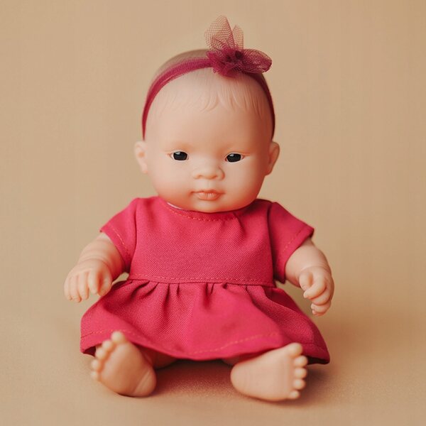 Asiatische Puppe 21 cm Miniland My Friends & Me mit Vanilleduft