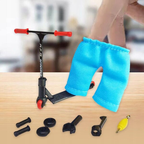 Finger-Hulajnoga mit Mini-Scooter und schwarzem Reparaturwerkzeug-Set