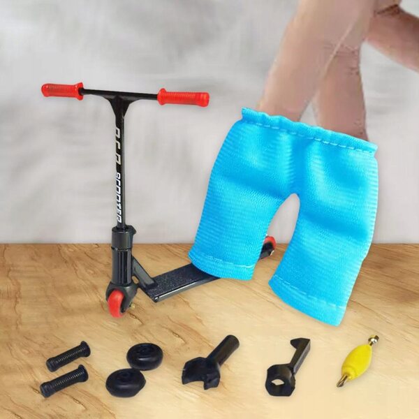 Finger-Hulajnoga mit Mini-Scooter und schwarzem Reparaturwerkzeug-Set