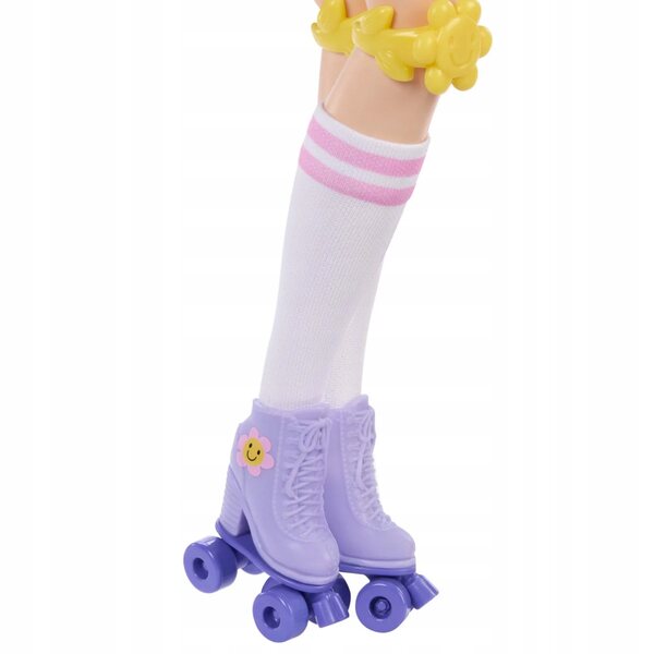 Barbie Dream Besties Renee su Wrotki con Accessori per Bambine dai 4 Anni