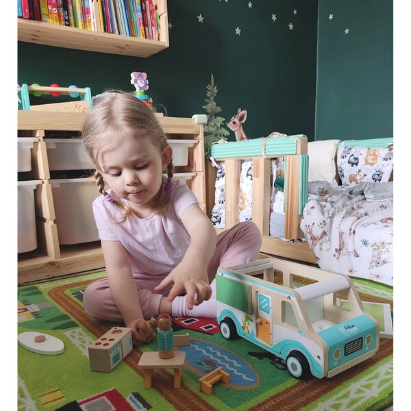 Adam Toys Puppencamper aus Holz mit Zubehör, Set mit 11 Elementen