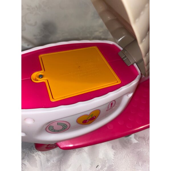 Skuter Baby Born per Bambole - Modello Manuale in Plastica, Altezza 27cm