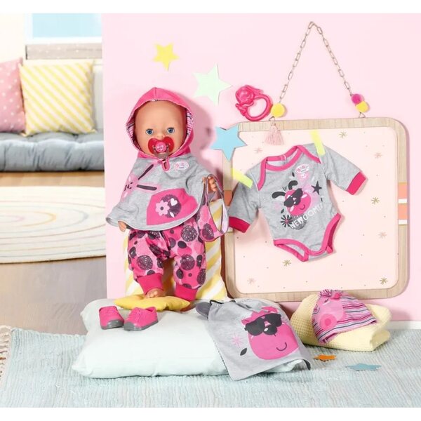 Baby Born Deluxe Set für Neugeborene 43 cm mit kompletter Kleidung und Accessoires
