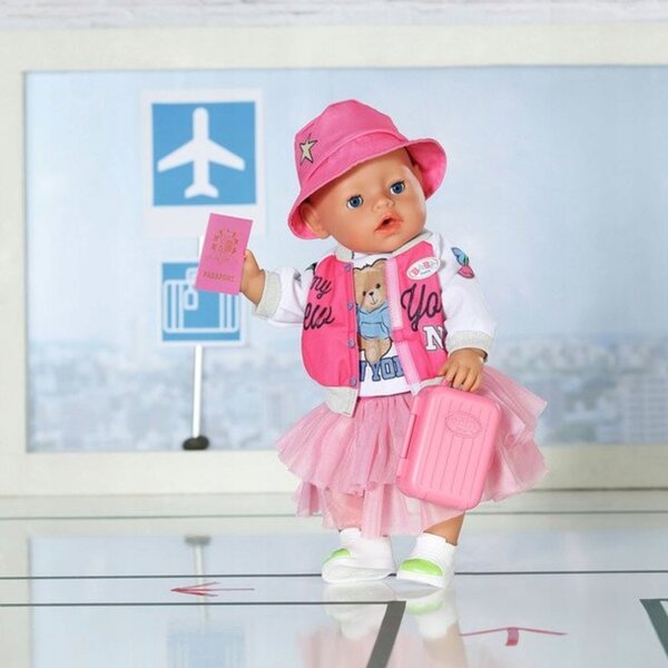 BABY born Reisekleidung 43 cm mit Koffer und Reisepass