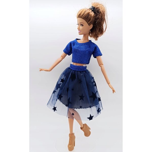 Completo abbigliamento per bambola blusa e gonna con tulle a stelle