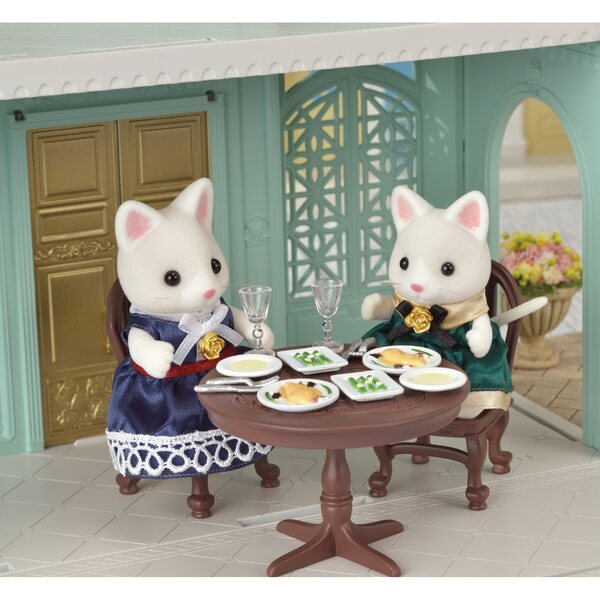 Sylvanian Families Set Eleganti Vestiti per Figure con 2 Abiti in Satin