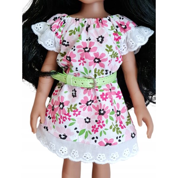 Kleid mit Stickerei für Paola Reina 32 cm Puppe mit hellblauem Gürtel