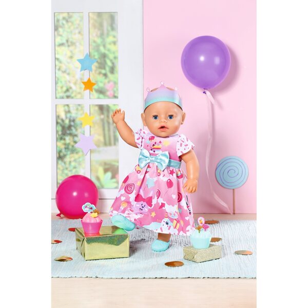 BABY Born Deluxe Geburtstagsset 43 cm – elegantes Geburtstagsoutfit für Puppen
