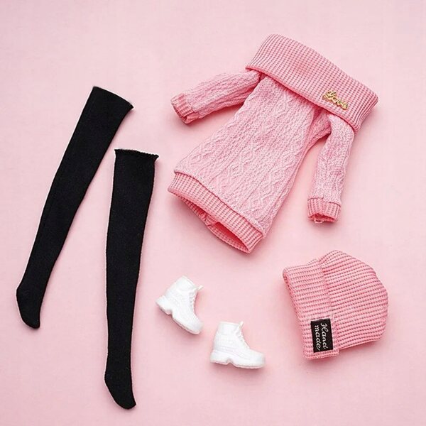 Komplettes Kleidungsset für 28–30 cm große Puppen: Pullover, Mütze, Socken und Schuhe