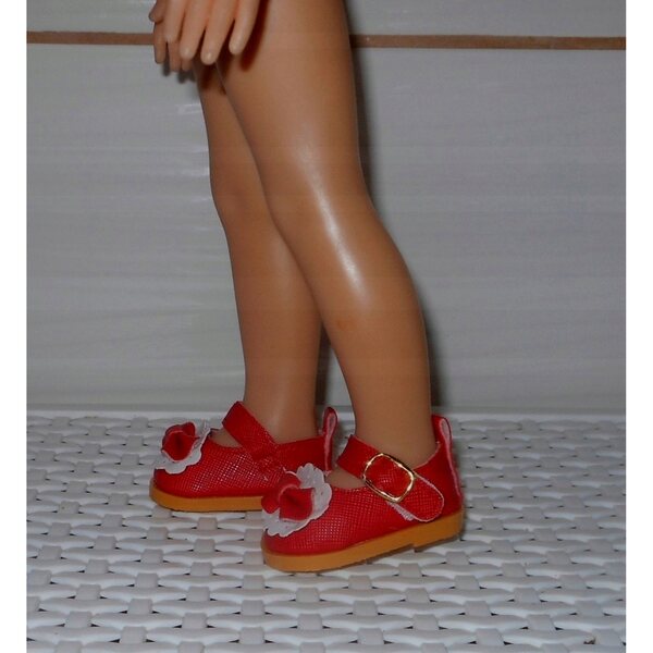 Scarpe rosse per bambole Paola Reina 32 cm con fiocco e chiusura a strappo