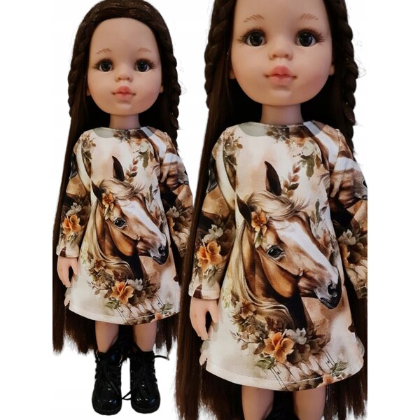 Ein Outfit für eine 32 cm große Paola Reina-Puppe mit braunem Pferdemotiv