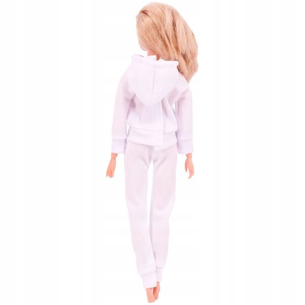 Set sportivo bianco per bambola tipo Barbie con scarpe e occhiali da sole