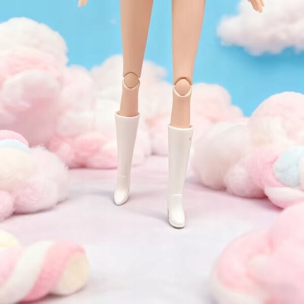 Hohe weiße Blasen für Barbie- und Steffi-Puppen – Größe 28–30 cm