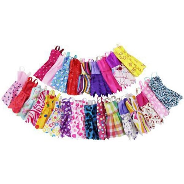 Omquot Puppenkleidungsset mit 46 Modeaccessoires, Kleiderbügeln und bunten Absätzen