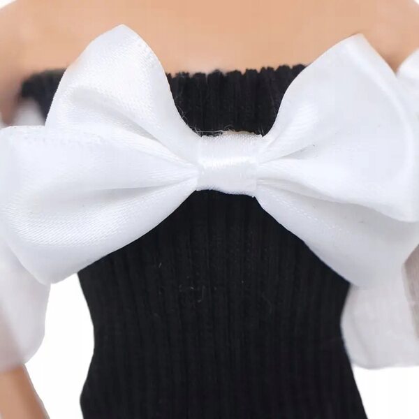 Schwarzes Cocktailkleid mit Schleife und Sandalen für 29-cm-Puppe