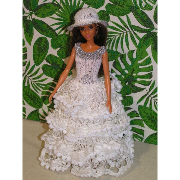 Langes Kleid und Mütze für 30cm Puppe, handgemachtes Strickkleid