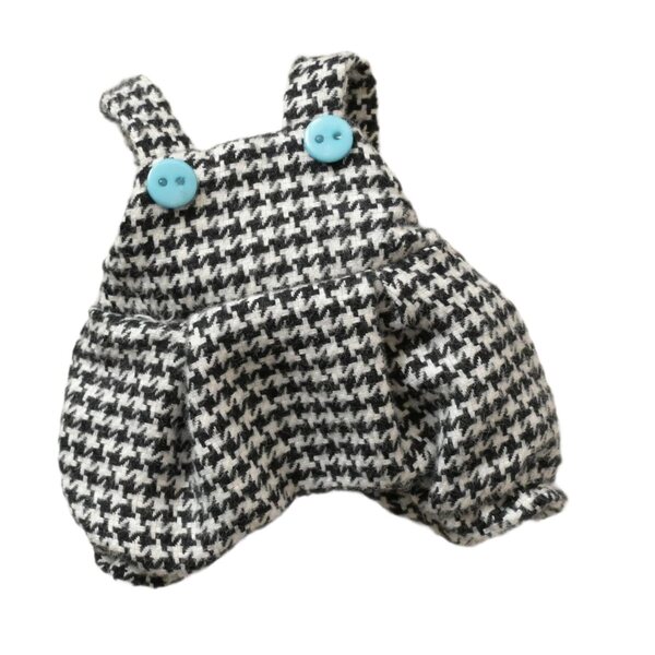 Kombinezon per bambole in tessuto morbido a quadri neri, fatto a mano