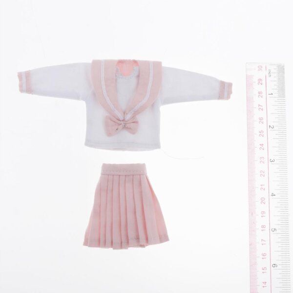 Schuluniform für 1/6 Puppen – rosa Schulkostüm für eine 30 cm große Puppe