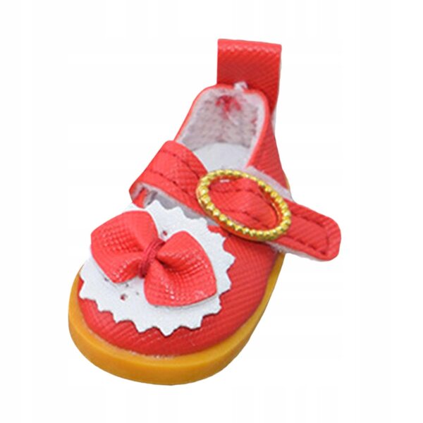 Scarpe per bambole in peluche: accessori rossi, morbidi e resistenti per foto e gioco