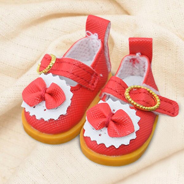 Scarpe per bambole in peluche: accessori rossi, morbidi e resistenti per foto e gioco