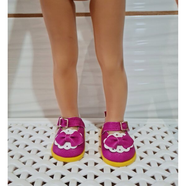 Buciki fucsia con fiocco per bambola Paola Reina 32 cm, chiusura a velcro