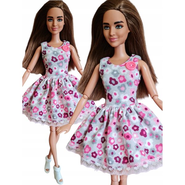 Modisches Blumen-Puppenkleid mit Spitze und Knöpfen - Kleidung zum Verschenken