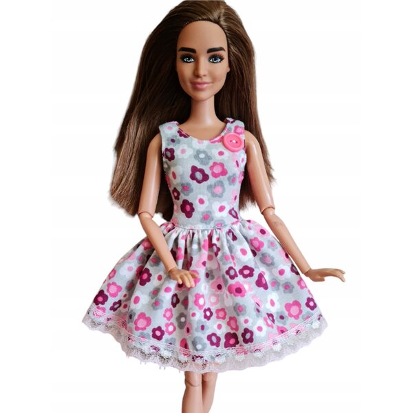 Modisches Blumen-Puppenkleid mit Spitze und Knöpfen - Kleidung zum Verschenken