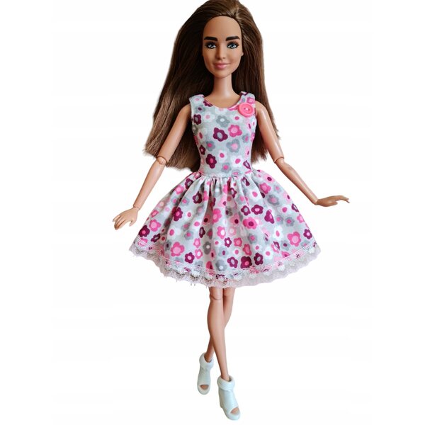 Modisches Blumen-Puppenkleid mit Spitze und Knöpfen - Kleidung zum Verschenken