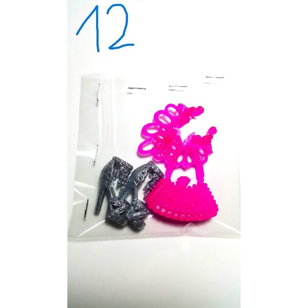 Set 12 paia scarpe per bambola Barbie - tacchi, sneakers, stivali in tessuto e plastica